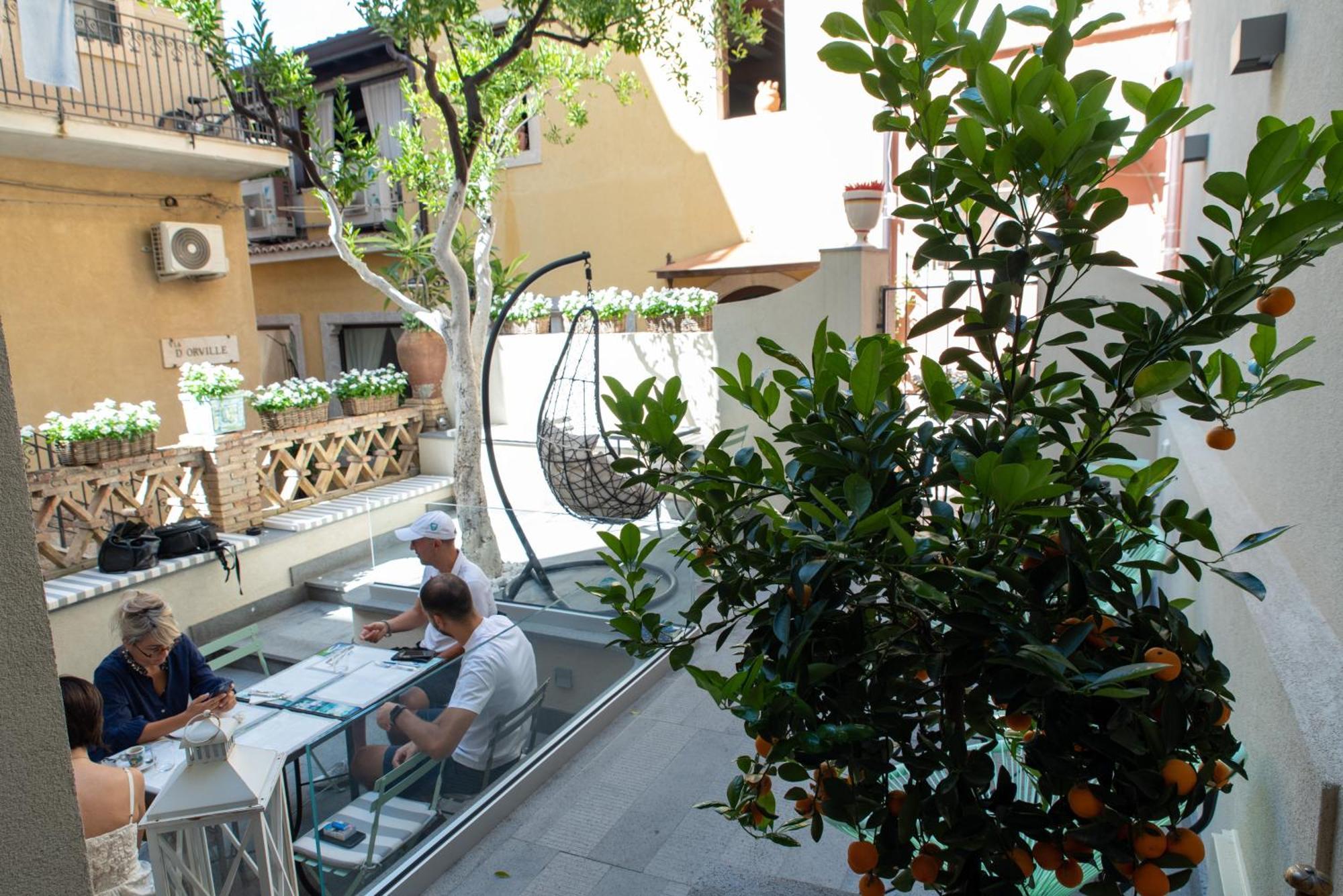 D'orville Luxury Bed & Breakfast *